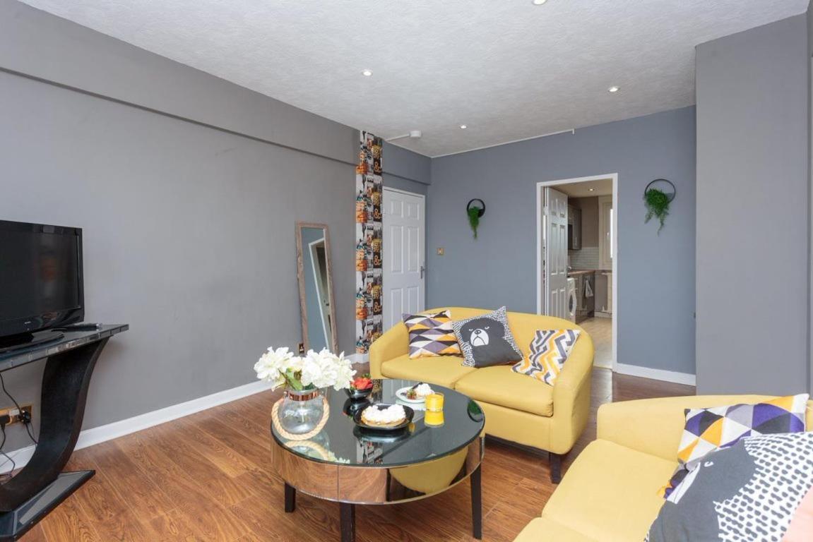 Gorgeous 3-Bed Flat, 15 Minutes To City Centre Εδιμβούργο Εξωτερικό φωτογραφία