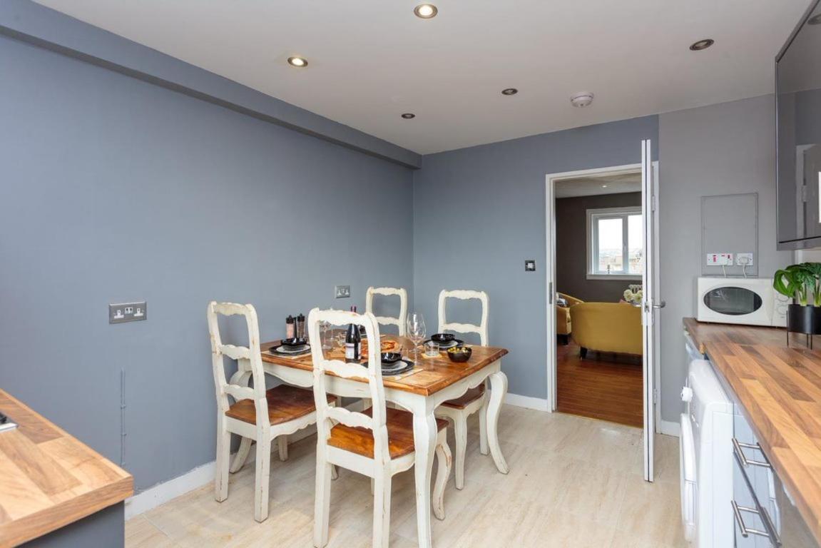 Gorgeous 3-Bed Flat, 15 Minutes To City Centre Εδιμβούργο Εξωτερικό φωτογραφία
