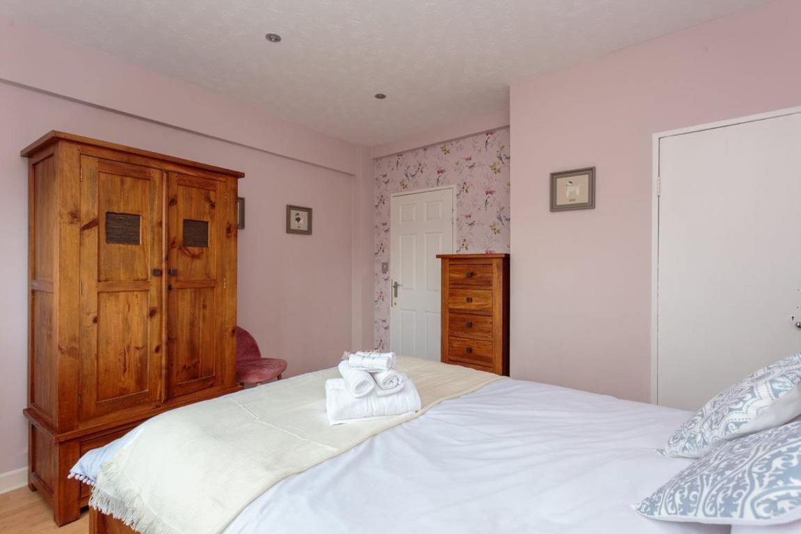 Gorgeous 3-Bed Flat, 15 Minutes To City Centre Εδιμβούργο Εξωτερικό φωτογραφία