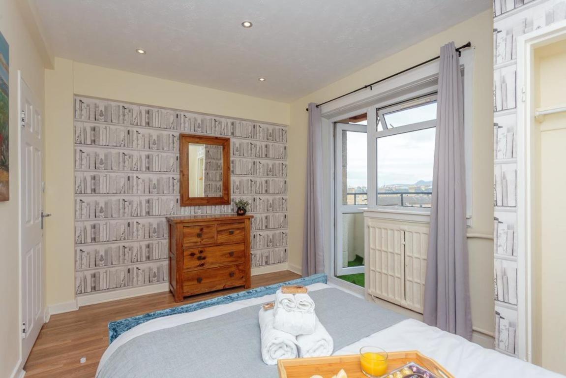 Gorgeous 3-Bed Flat, 15 Minutes To City Centre Εδιμβούργο Εξωτερικό φωτογραφία