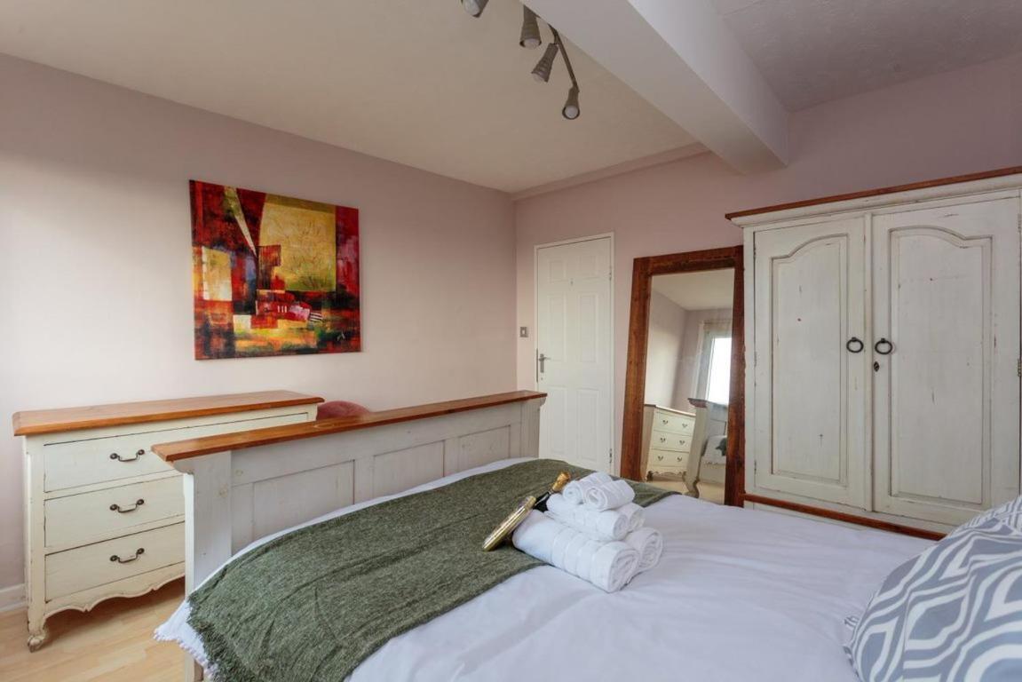Gorgeous 3-Bed Flat, 15 Minutes To City Centre Εδιμβούργο Εξωτερικό φωτογραφία